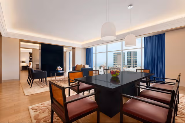 1 KING BED PRESIDENTIAL SUITE