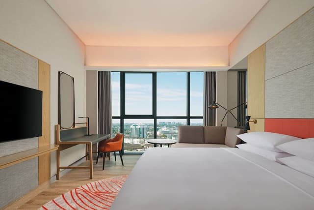 Club Room, 1 King Bed