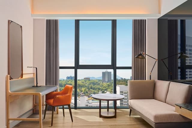 Club Room, 1 King Bed
