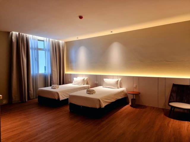 Deluxe Twin Room, City View