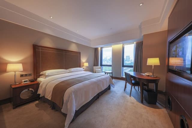 Superior Room, 1 King Bed