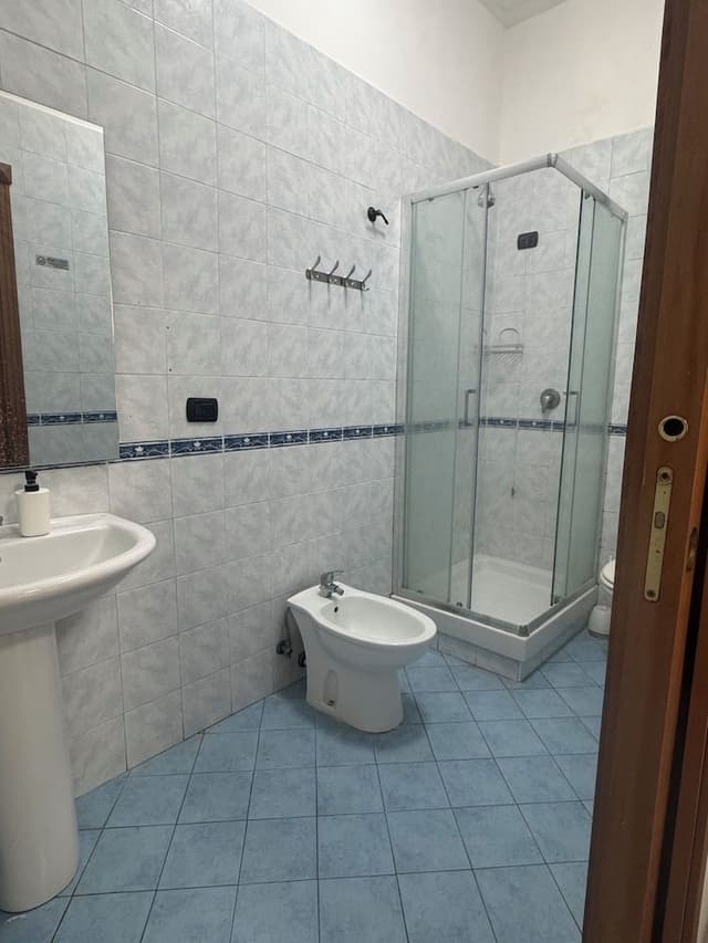 4 Single Bed Female Dorm with Private Bathroom