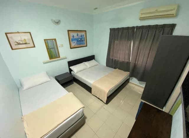 Triple Room