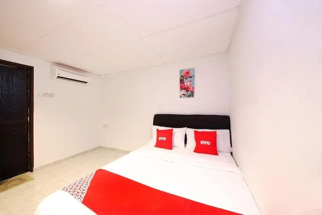 Deluxe Room, 1 Queen Bed
