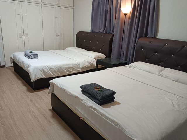 Deluxe Family Room