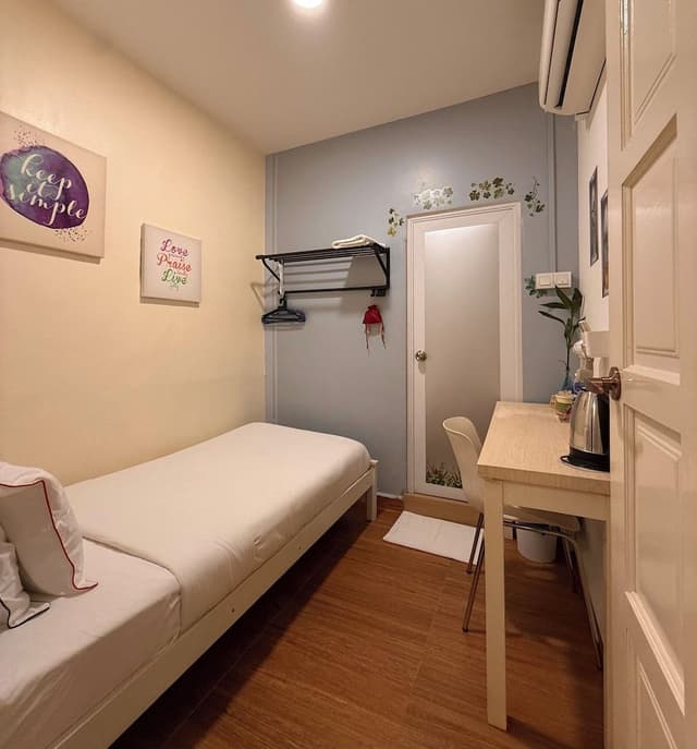 Deluxe Single Room