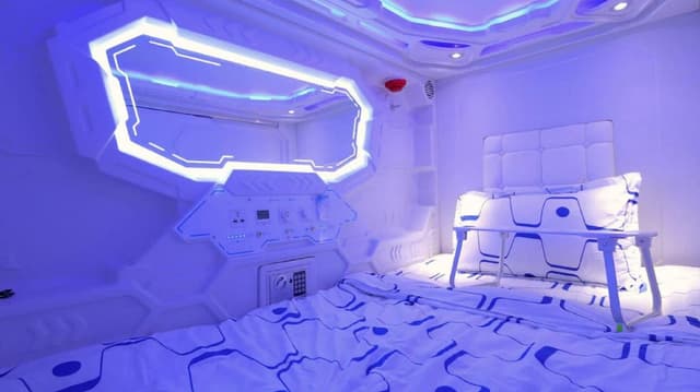 Double Capsule