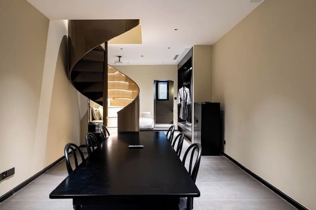Loft Suite Spiral