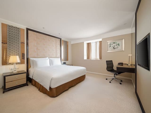 Executive Suite