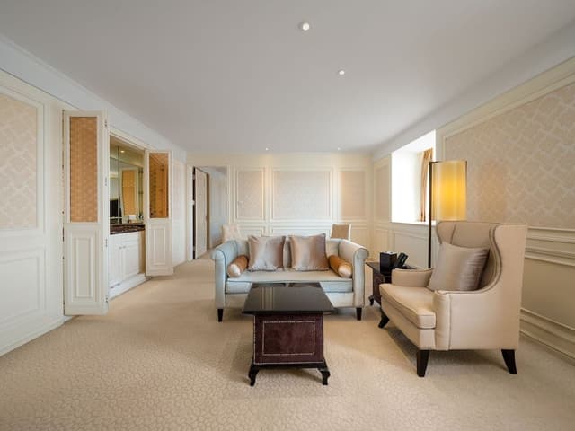 Executive Suite