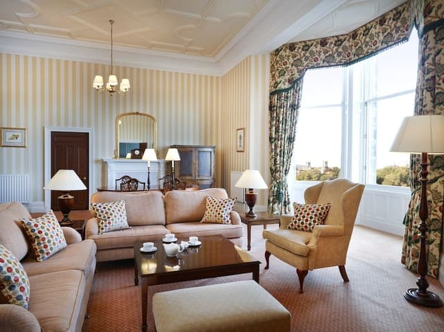 Townhouse Suite