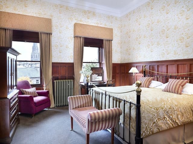 Townhouse Suite