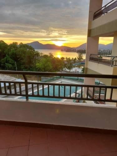 3 Bedroom Apartment Sea View