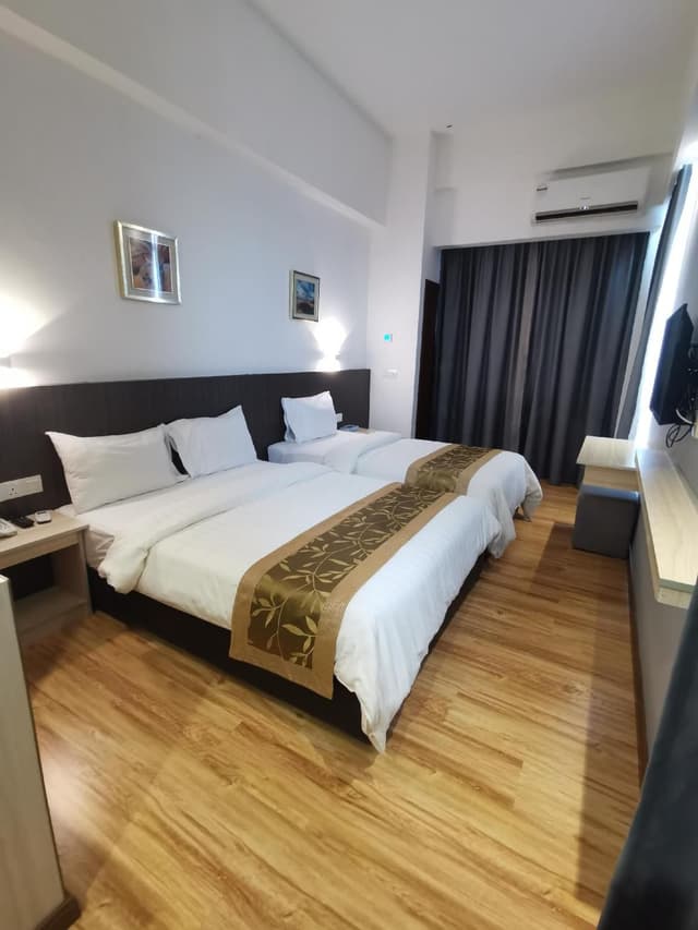 Deluxe Triple Room - Non-Smoking