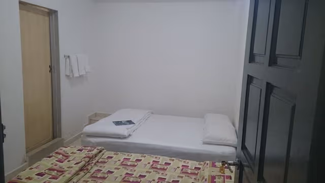 Queen Room