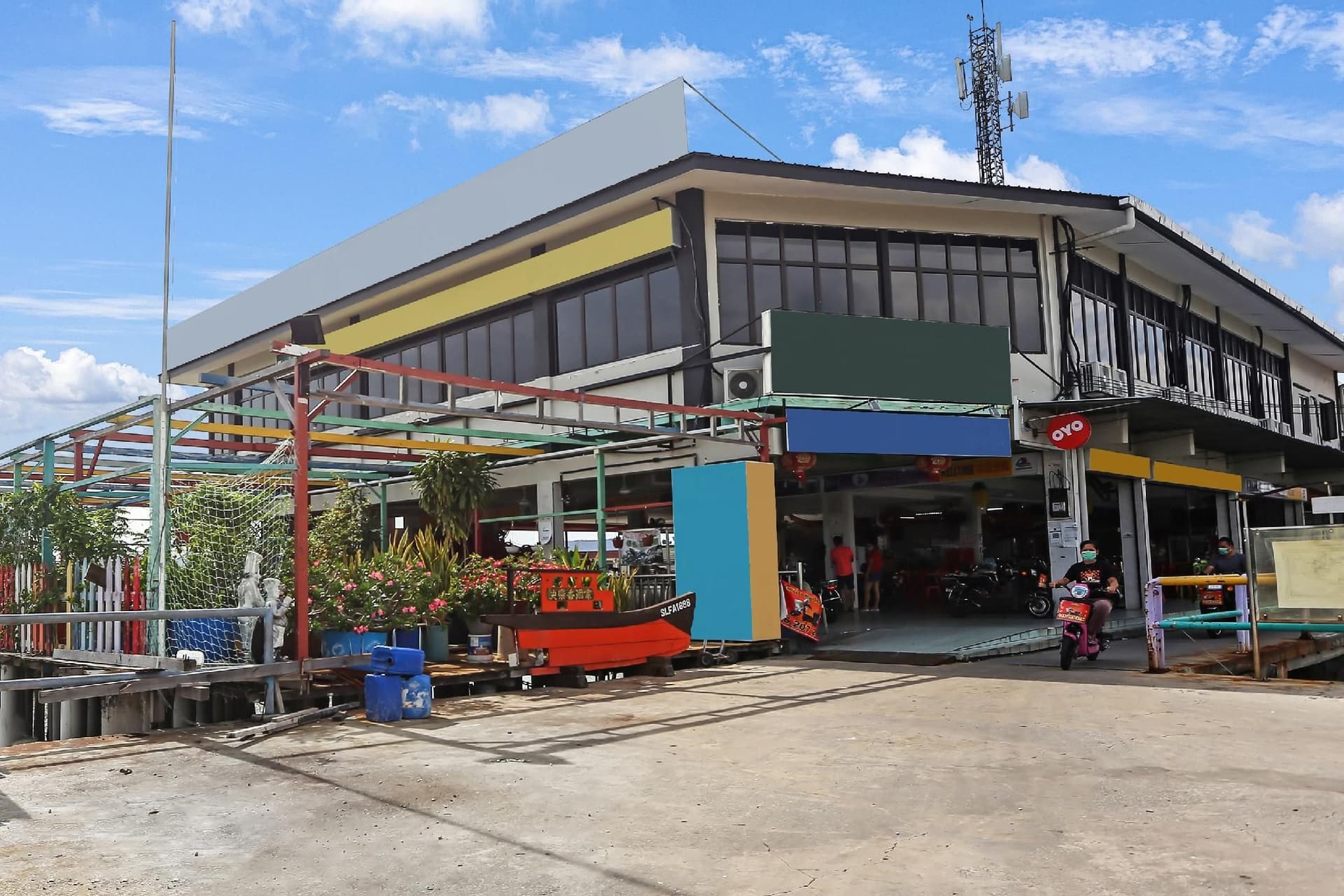โอโย 90474 สกายซิตี้ โมเต็ล