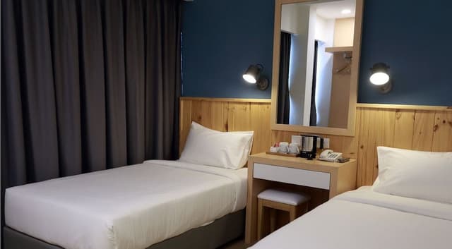 Standard Twin Room, 2 Twin Beds, Accessible, Refrigerator