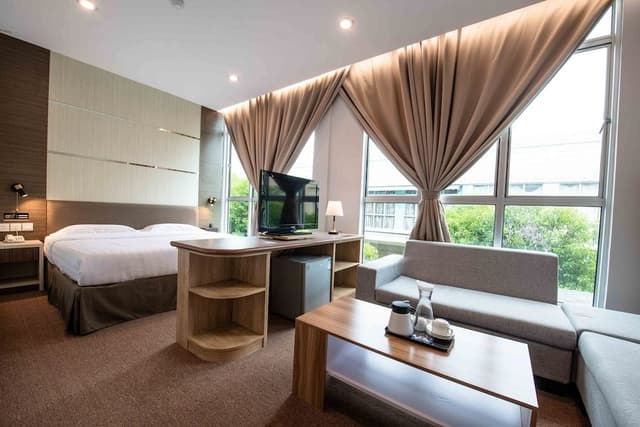 Executive Suite, Multiple Beds, Non Smoking