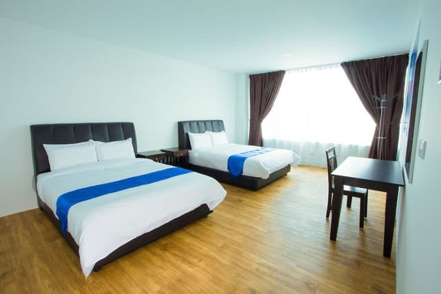 Suite, 5 Bedrooms (Ocean Theme)