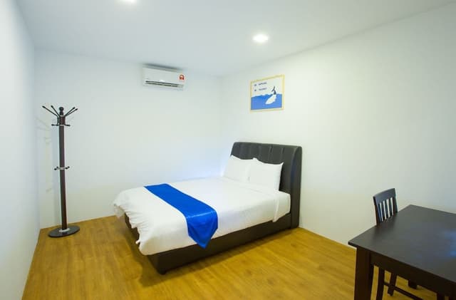 Suite, 4 Bedrooms (Ocean Theme)