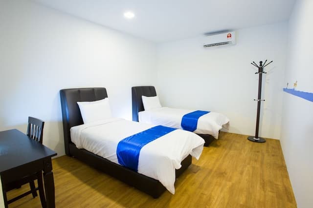 Suite, 4 Bedrooms (Ocean Theme)