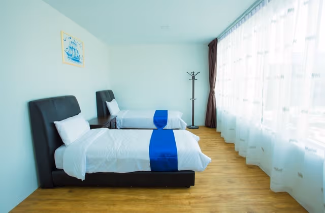 Suite, 5 Bedrooms (Ocean Theme)