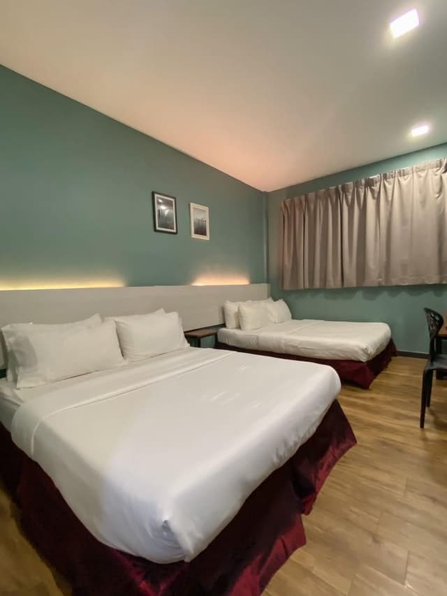 Deluxe Family Room