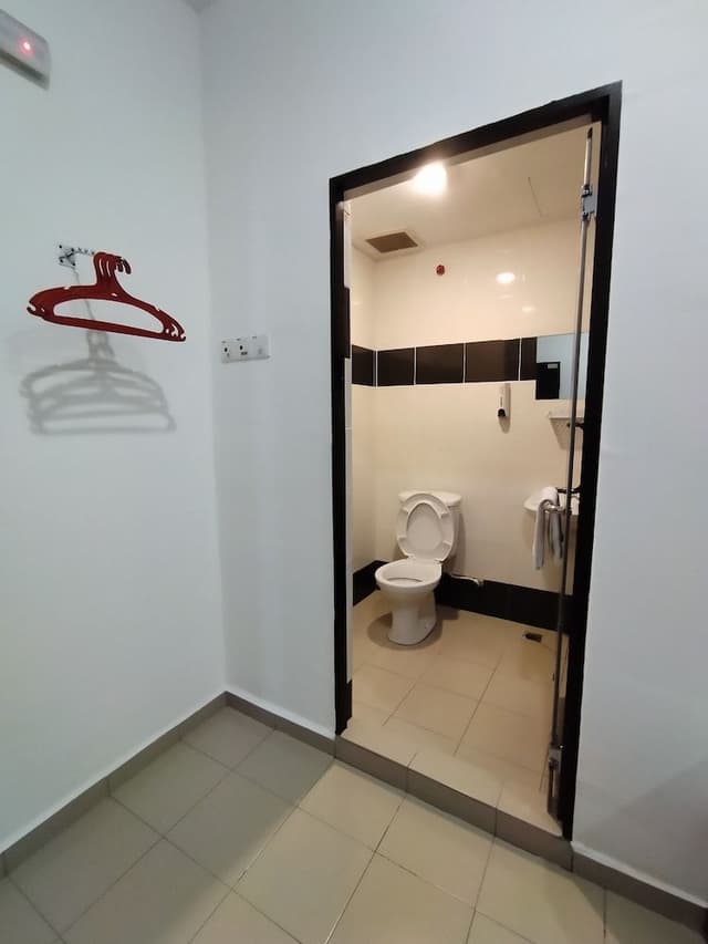 Standard Room, 1 Queen Bed