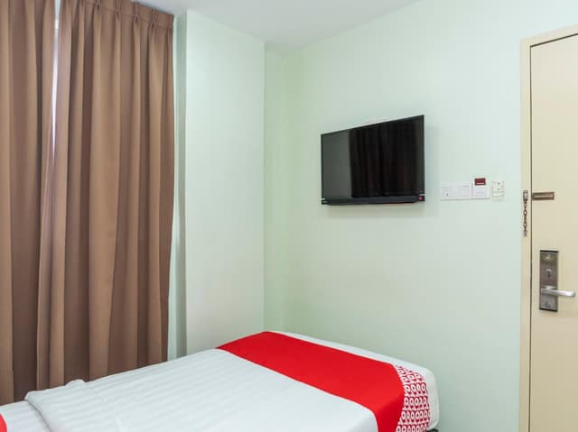 Deluxe Single Room
