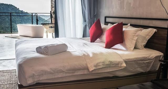 Panoramic Room - Super King Bed