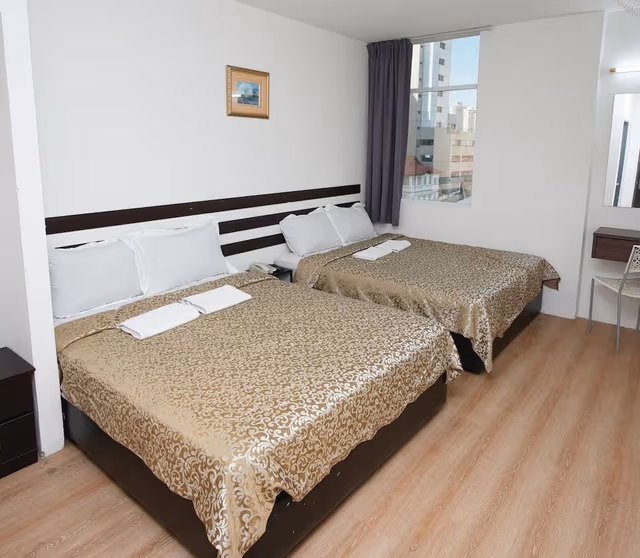 Standard Quad - 02 Queen Beds