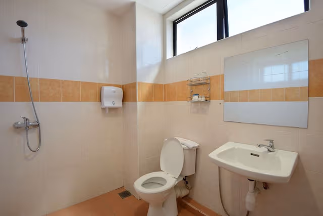Standard Twin - 02 Single Beds