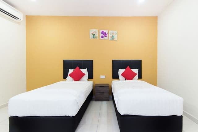 Standard Twin Room