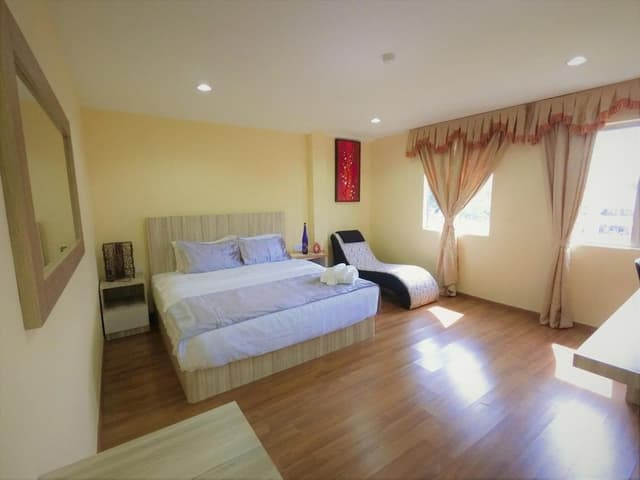 Premier Suite