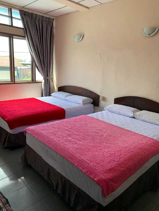 Double with 2 Double Beds