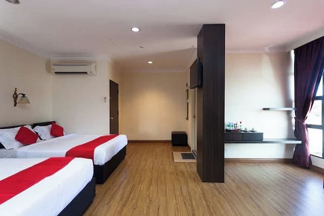 Family Suite, Bathtub