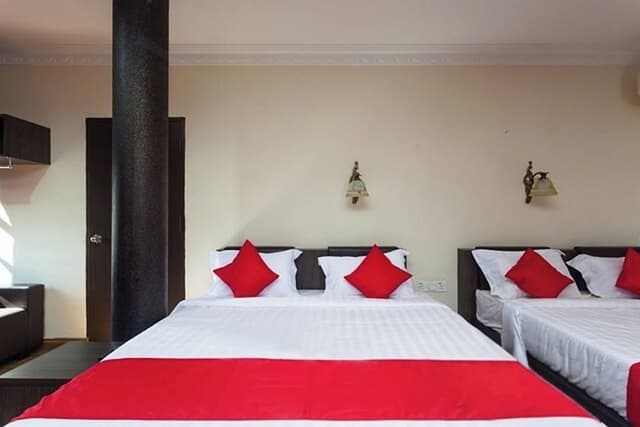Family Suite, Bathtub