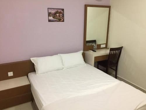 Deluxe Queen Room