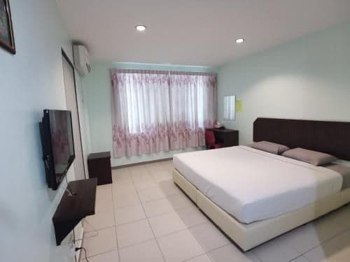 Standard King Room