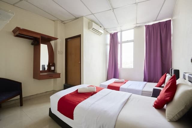 Deluxe Twin Room