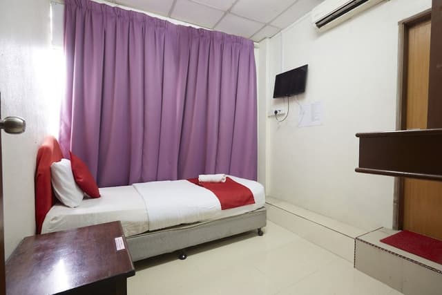 Deluxe Single Room