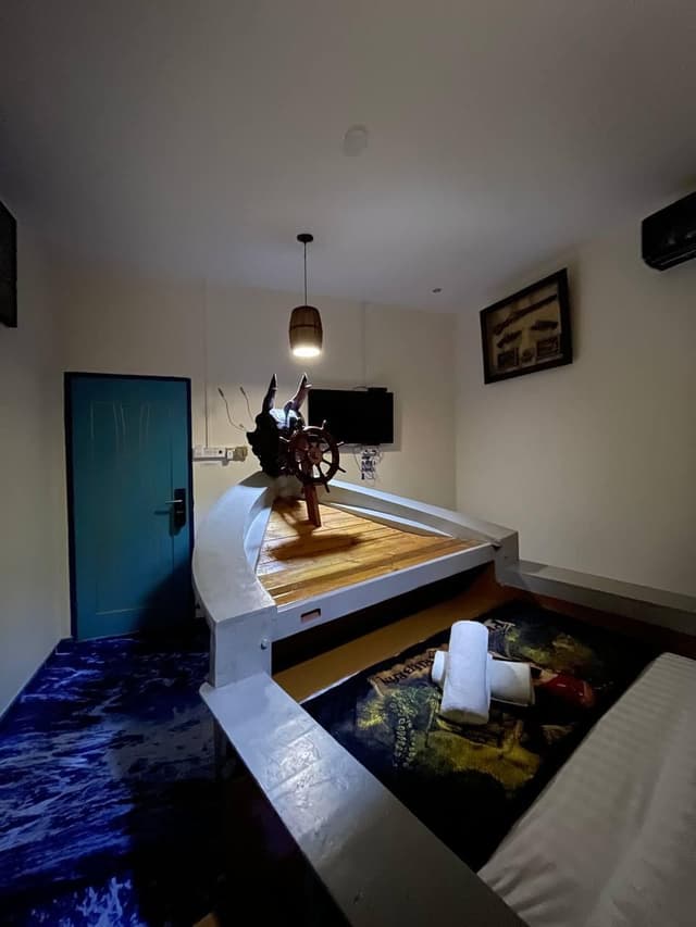 Superior Queen Room 1