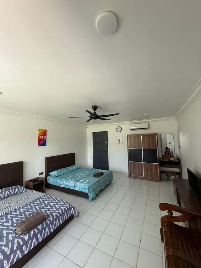 Family Room - 2 Queen Bed