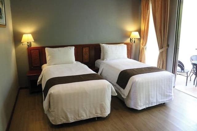 Deluxe Twin Room