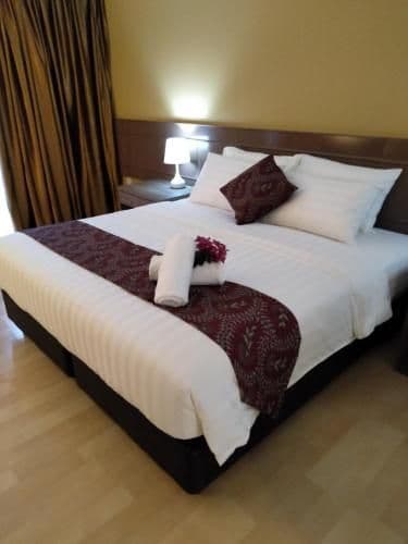Deluxe King Room