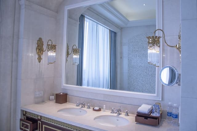 Club Suite, 1 Bedroom, City View