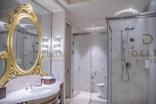 Guest room, 2 Double, City view