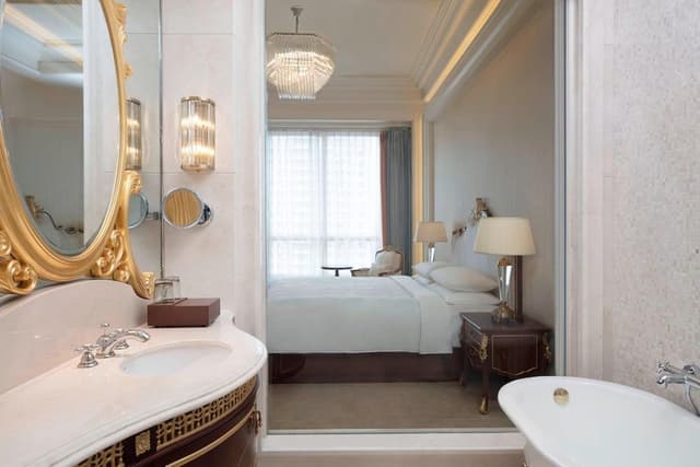 Room, 1 King Bed, City View