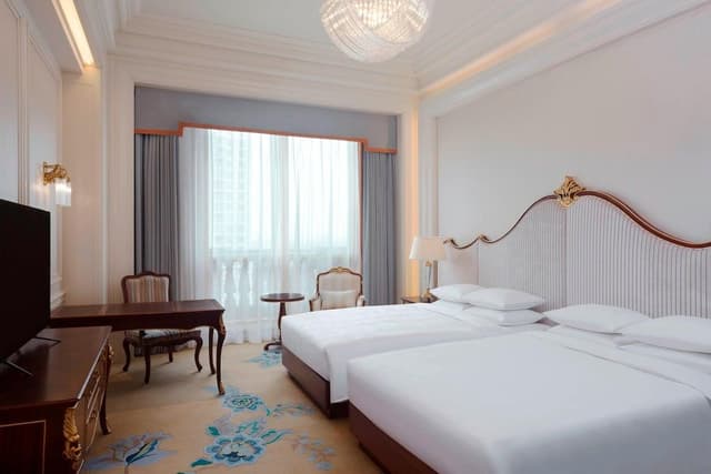 Room, 2 Double Beds, City View