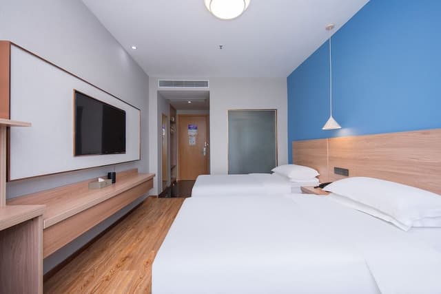 Luxury Twin Room